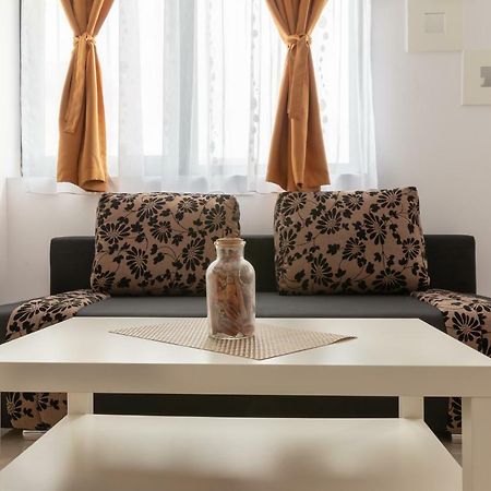 Studio Ambiance , Mamaia Нэводари Экстерьер фото