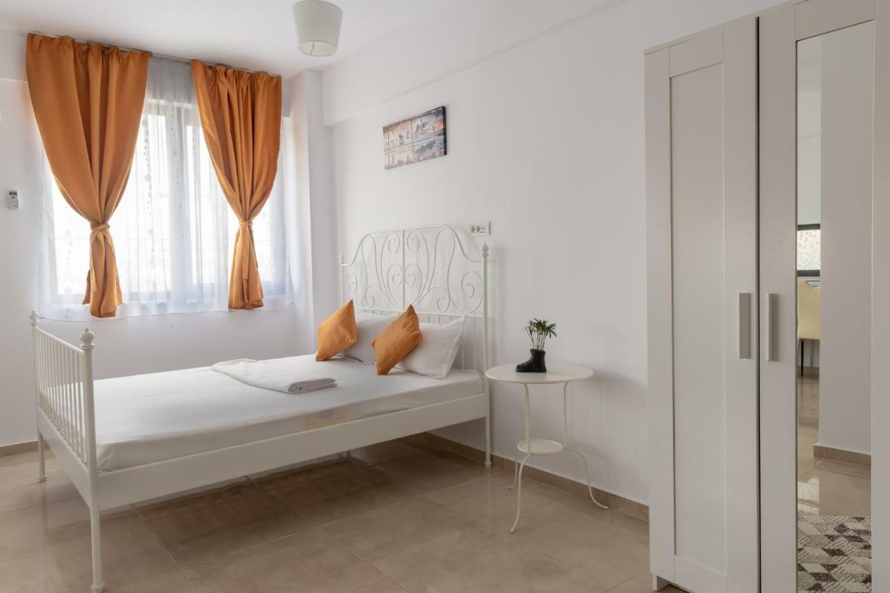 Studio Ambiance , Mamaia Нэводари Экстерьер фото